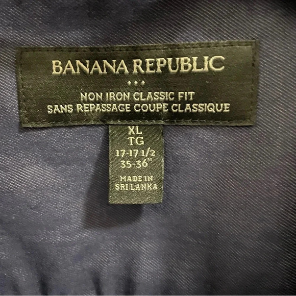 Banana Republic Men’s XL V-neck Sweater and Button Up Shirt - Picture 9 of 9